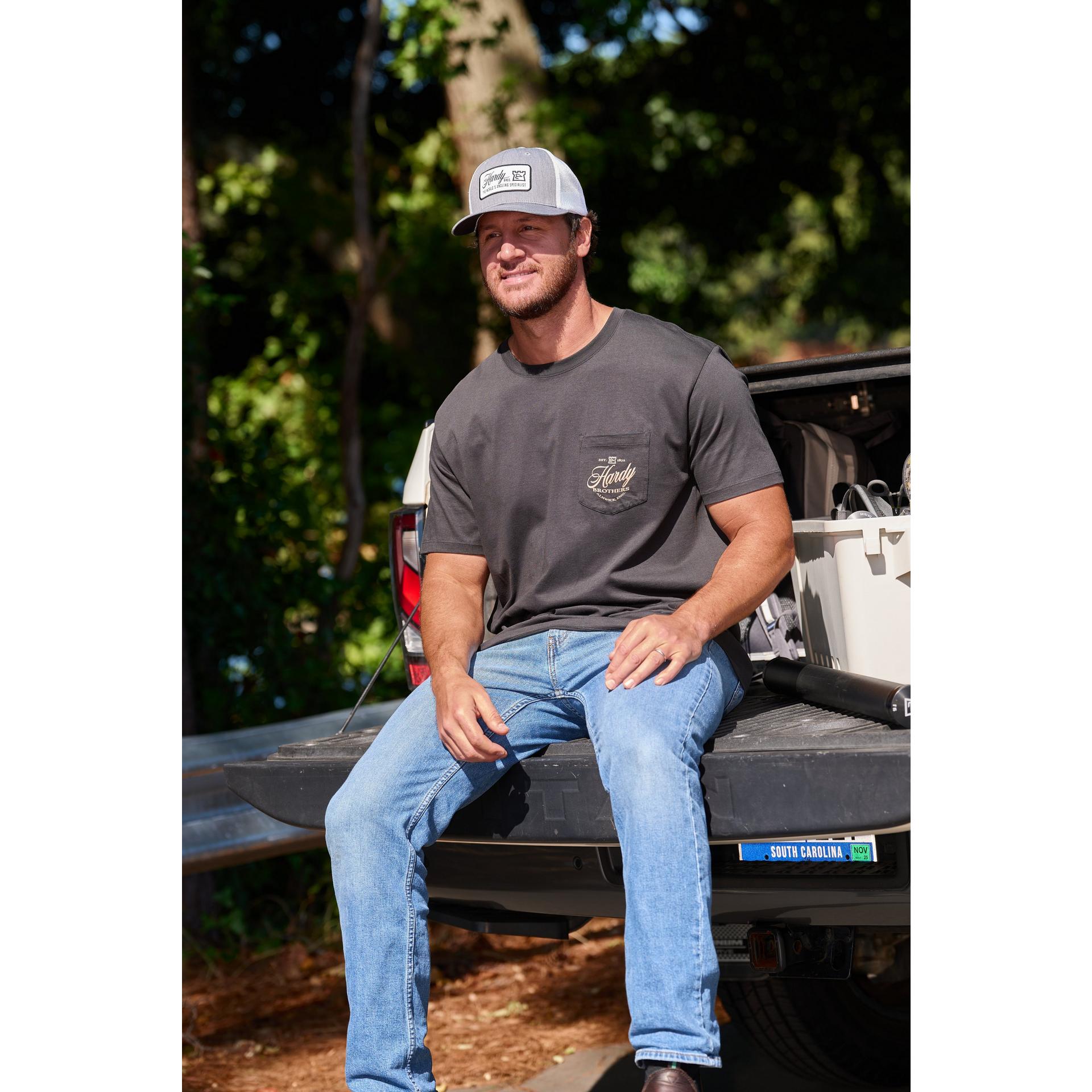 Script Graphic Tee| Hardy